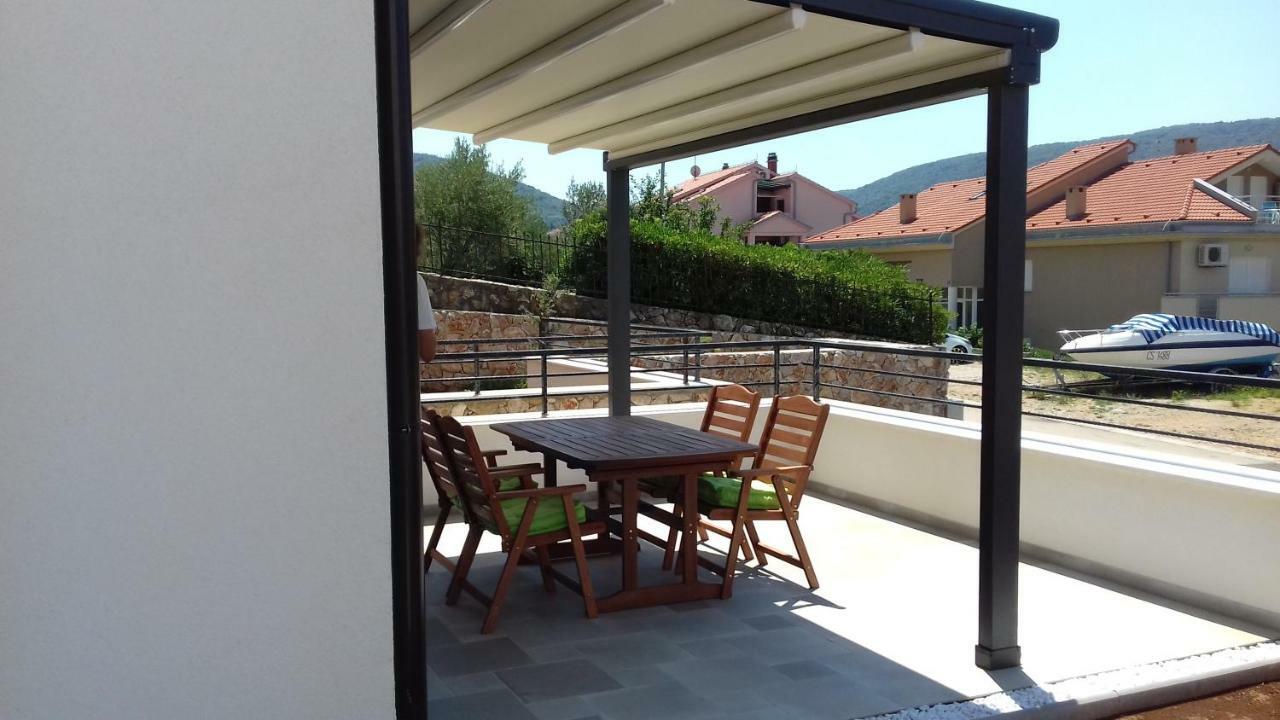 Lorena Cres Exterior foto